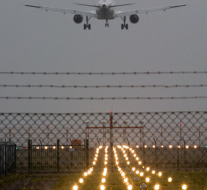 Flugzeug im Landeanflug