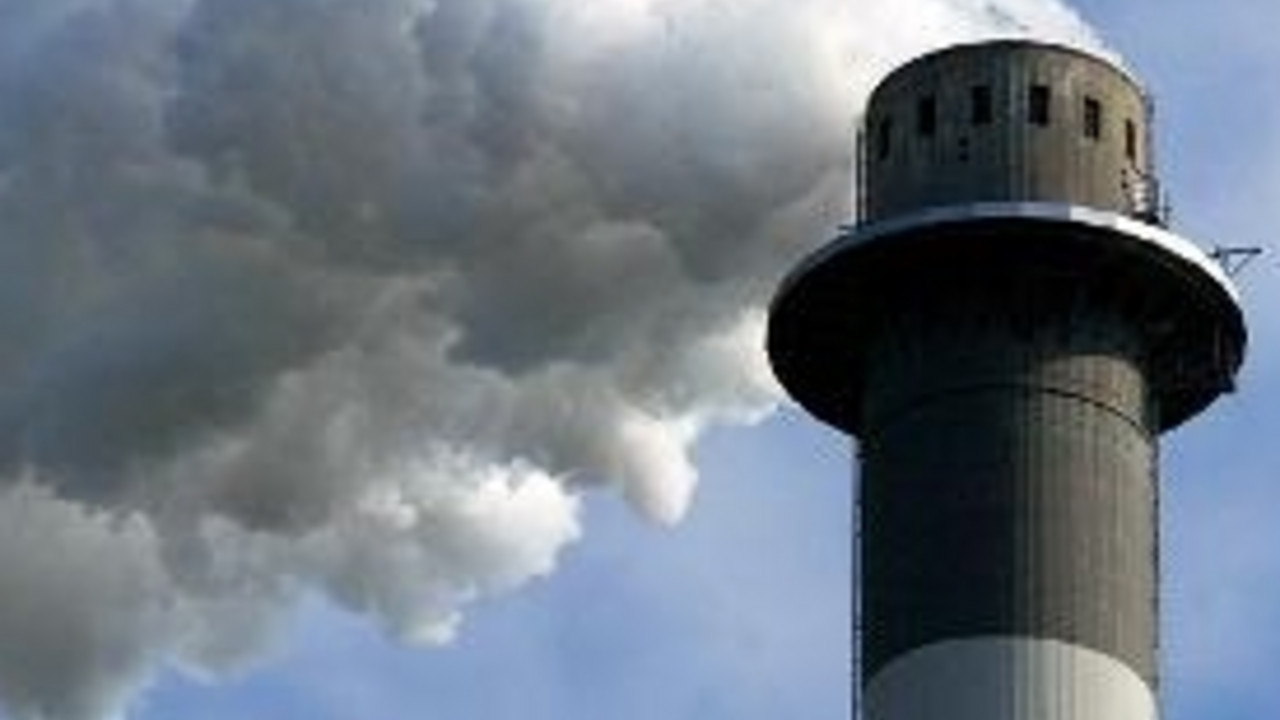 Wirtschaftswachstum - rauchender Schornstein