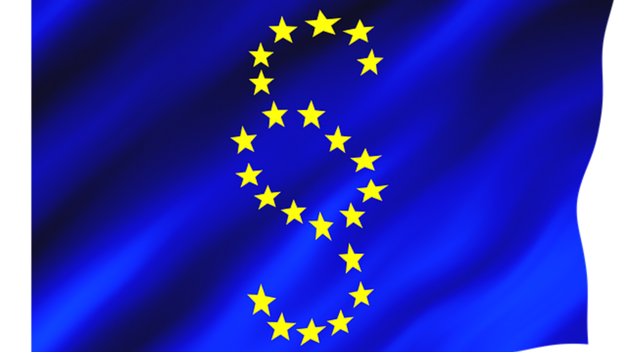 Paragrafzeichen auf EU-Flagge