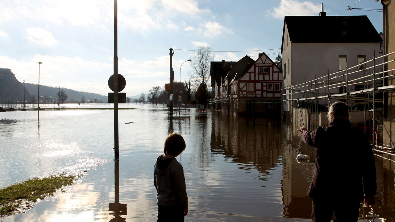 Hochwasser am Rhein